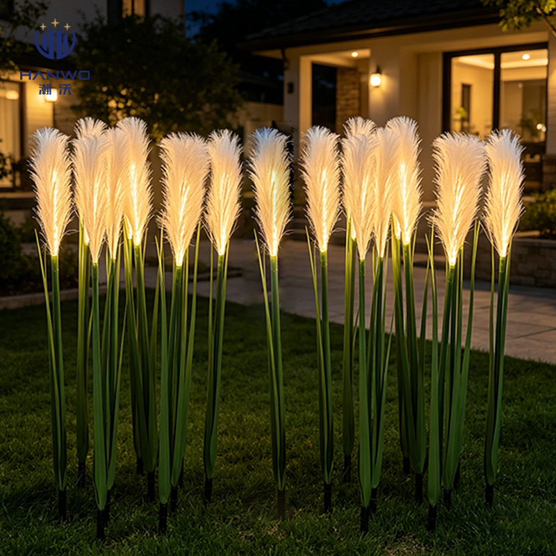 PVC Reed Garden Light for Holiday Displays